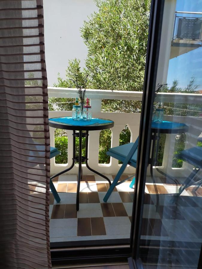 Cozy Apartments Danica Novalja - Ground Floor Экстерьер фото