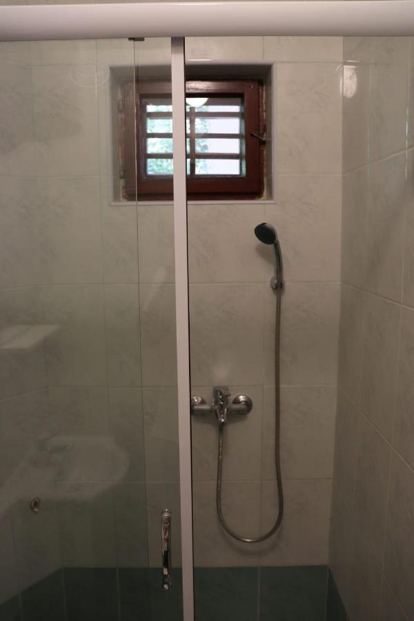 Cozy Apartments Danica Novalja - Ground Floor Экстерьер фото