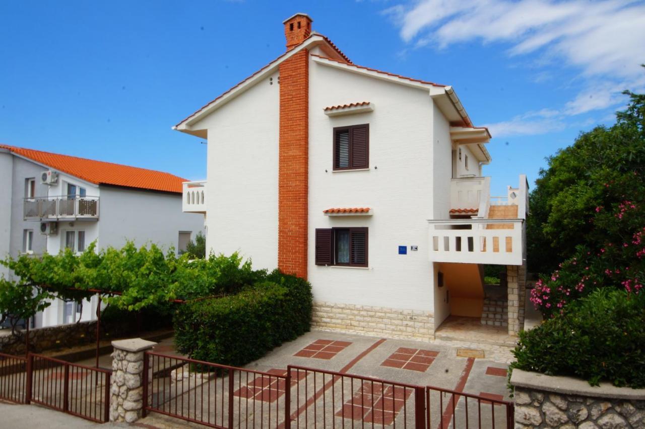 Cozy Apartments Danica Novalja - Ground Floor Экстерьер фото